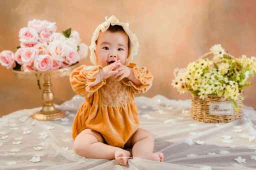 石狮宝宝多大可以戴银手镯